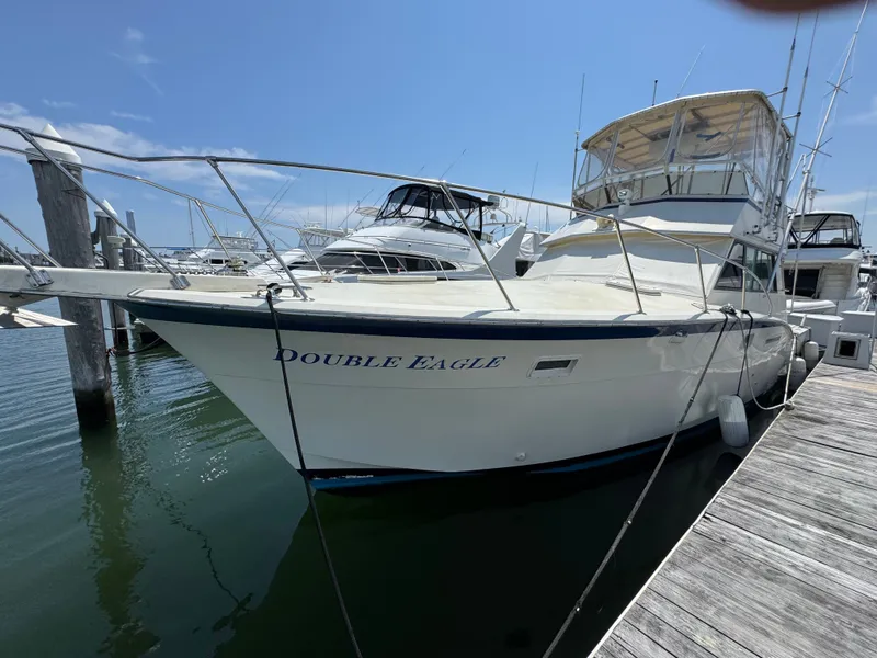 Slide: The Image of Hatteras 42 Convertible 1978 - 3