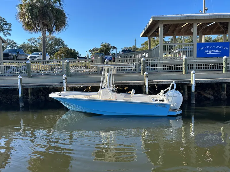 Slide: The Image of Boston Whaler 190 Montauk 2026 - 0