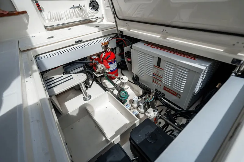 Slide: The Image of Boston Whaler 350 Realm 2022 - 23