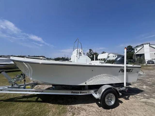 Slide: The Image of Parker 18SE Center Console 2026 - 3