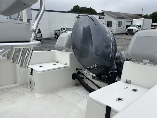 Slide: The Image of KenCraft 190 Challenger 2019 - 5