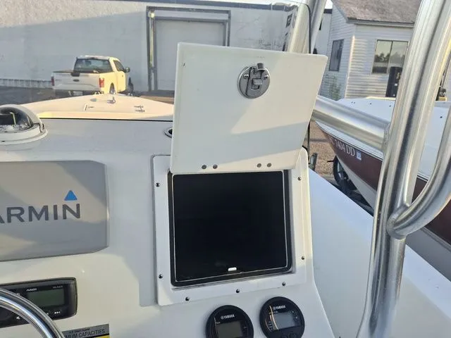 Slide: The Image of KenCraft 190 Challenger 2019 - 10