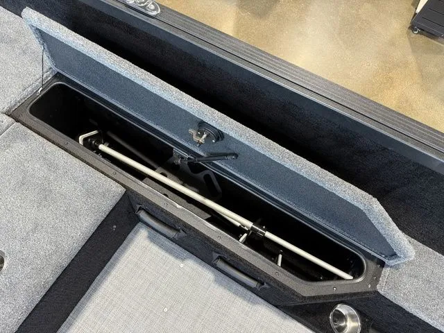 Slide: The Image of Alumacraft Competitor 175X Side Console 2026 - 10