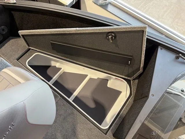 Slide: The Image of Alumacraft Competitor 175X Side Console 2026 - 20