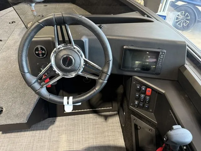 Slide: The Image of Alumacraft Competitor 175X Side Console 2026 - 13