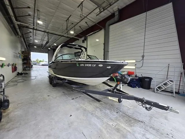 Slide: The Image of Monterey 238SS Super Sport 2019 - 2