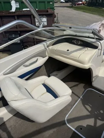 Slide: The Image of Larson Sei 210 2001 - 8