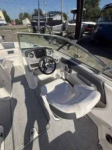 Slide: The Image of Chaparral 21 SSi Ski & Fish 2021 - 9