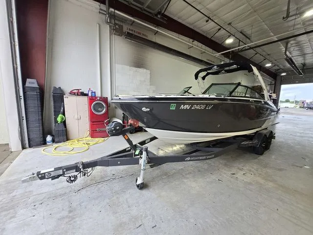 The Image of Monterey 238SS Super Sport 2019 - 1