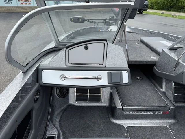 Slide: The Image of Ranger 212LS 2026 - 5