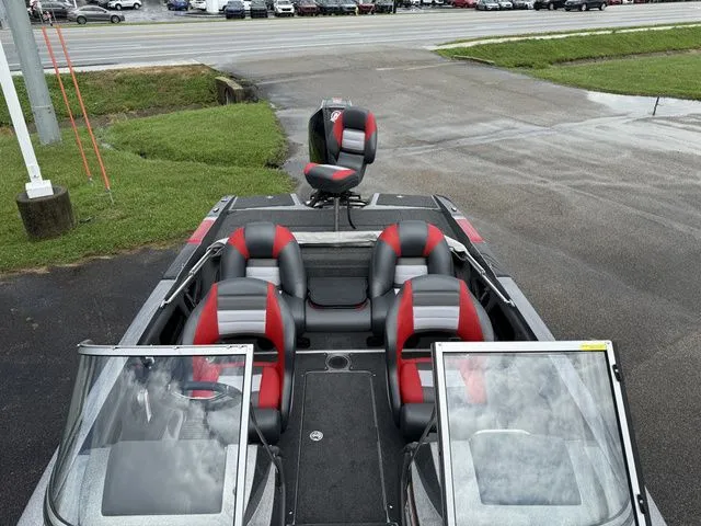 Slide: The Image of Ranger 212LS 2026 - 7