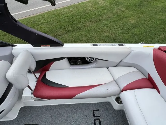 Slide: The Image of Centurion Enzo FX22 2014 - 12