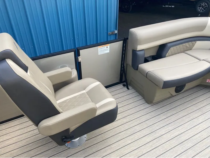 Slide: The Image of Starcraft EXS 1 2026 MODEL 2025 - 10