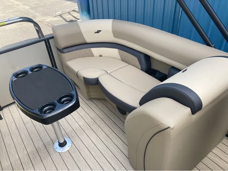 Slide: The Image of Starcraft EXS 1 2026 MODEL 2025 - 9