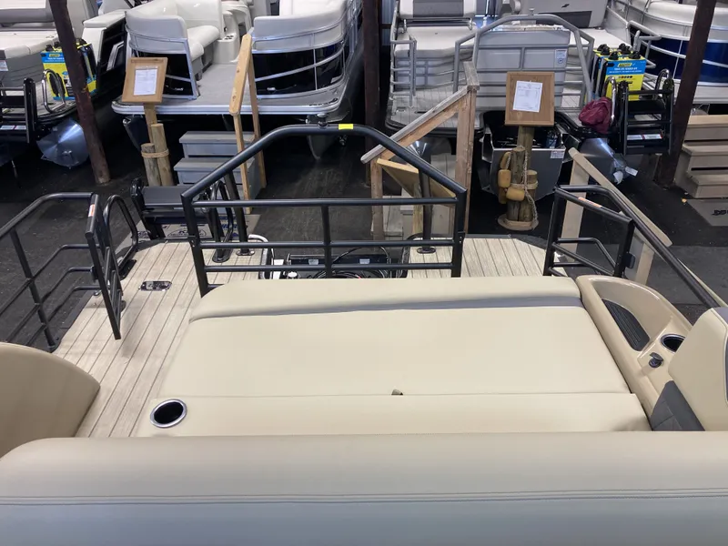 Slide: The Image of Starcraft SLS 3 Q DH 2025 - 5