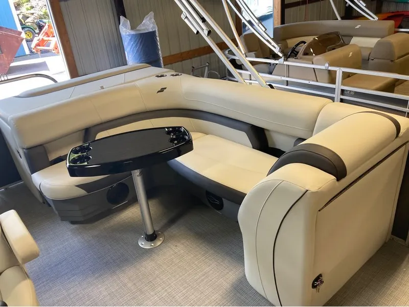 Slide: The Image of Starcraft EX 20 C 2026 MODEL 2025 - 3