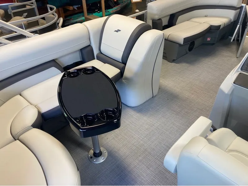 Slide: The Image of Starcraft EX 20 C 2026 MODEL 2025 - 7