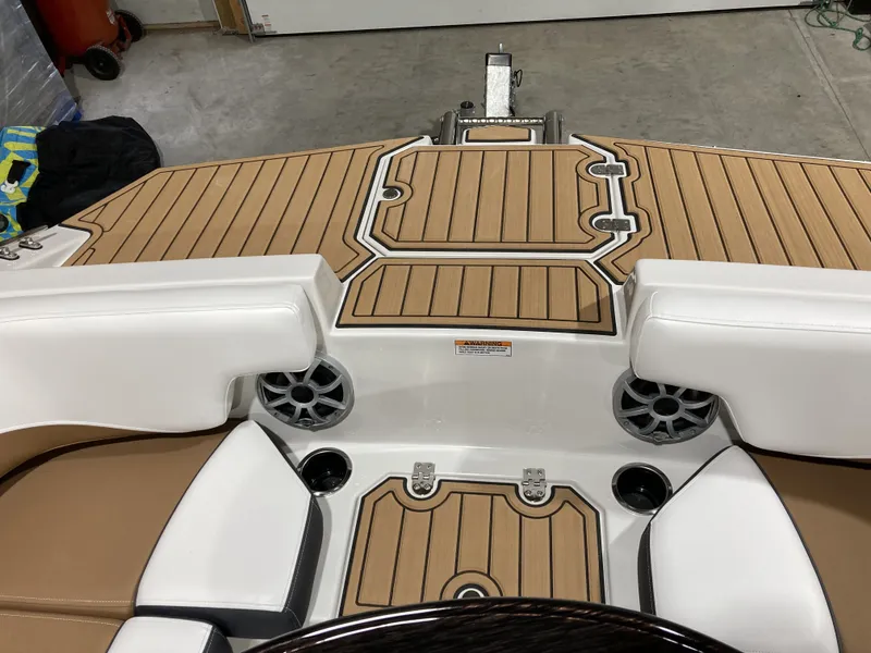 Slide: The Image of Starcraft SVX OB 191 2025 - 4