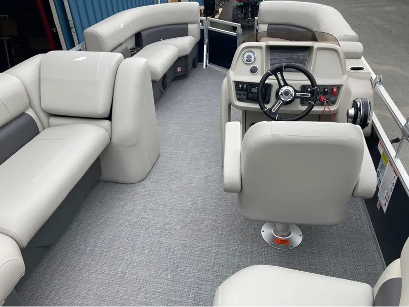 Slide: The Image of Starcraft LX 18 R 2026 MODEL 2025 - 14