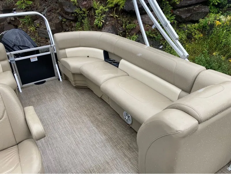 Slide: The Image of Starcraft LX 20 R 2023 - 3