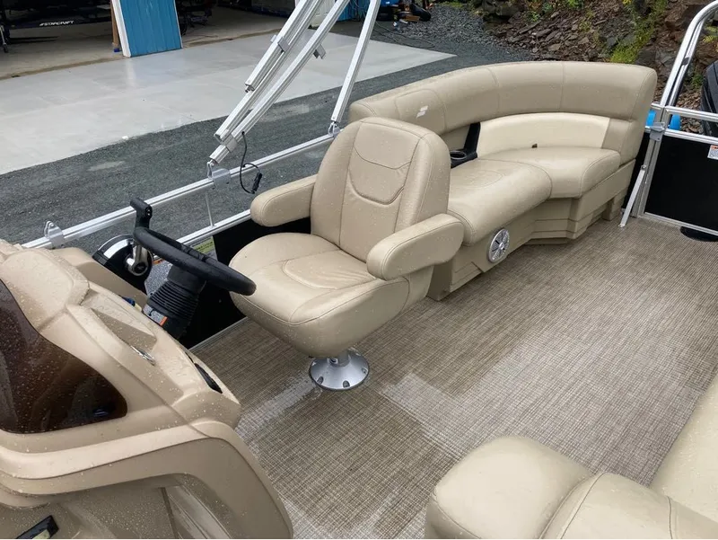 Slide: The Image of Starcraft LX 20 R 2023 - 6