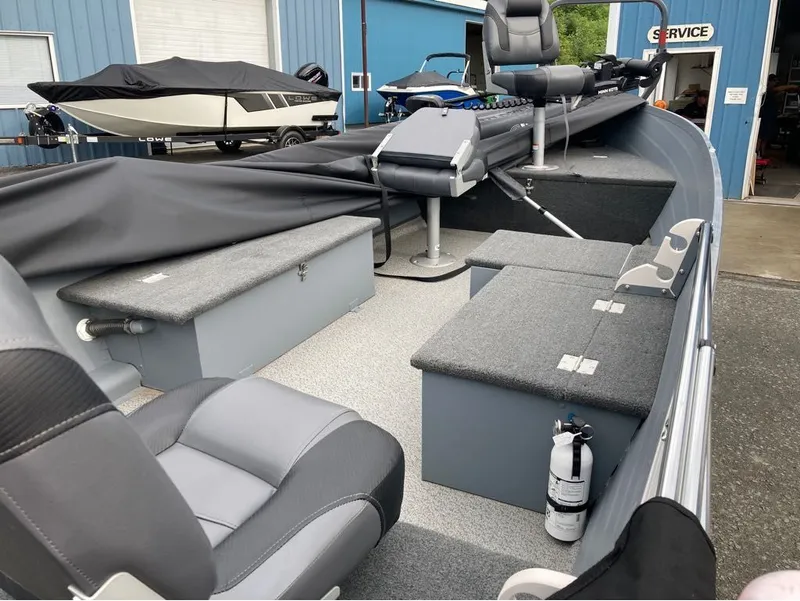 Slide: The Image of Smoker Craft Big Fisherman 16 2023 - 4