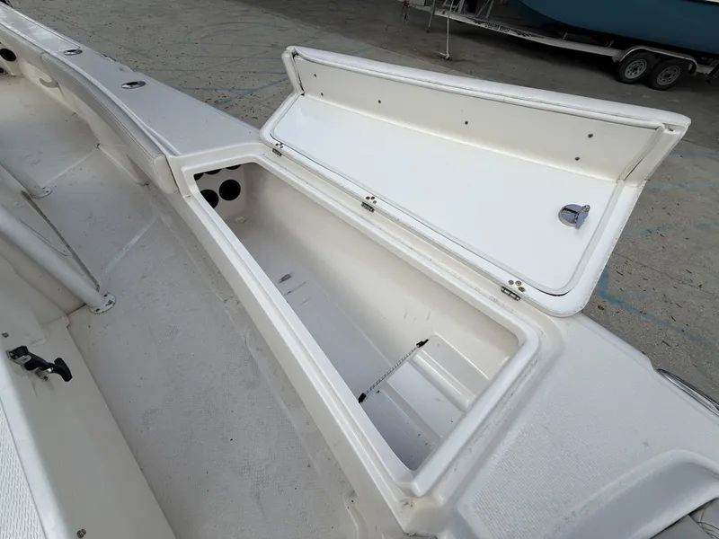 Slide: The Image of Blue Wave 2800 Makaira 2021 - 16