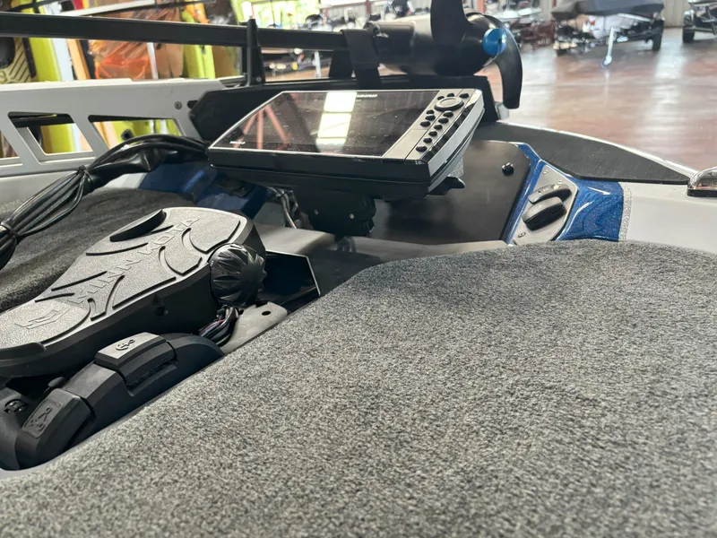 Slide: The Image of Skeeter ZXR20 2024 - 13