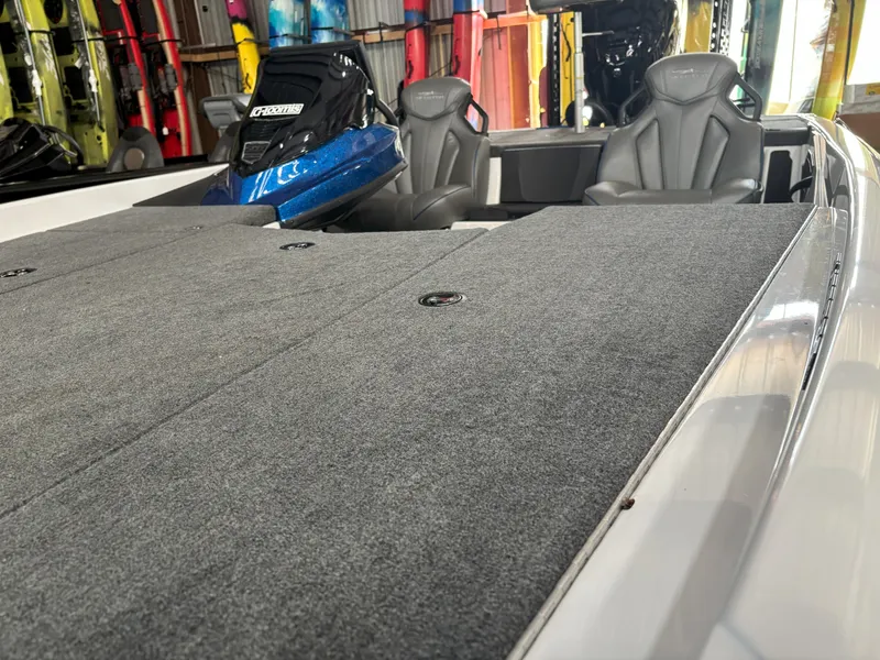 Slide: The Image of Skeeter ZXR20 2024 - 14