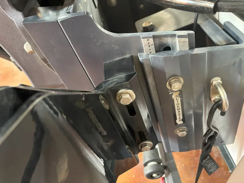 Slide: The Image of Skeeter ZXR20 2024 - 21