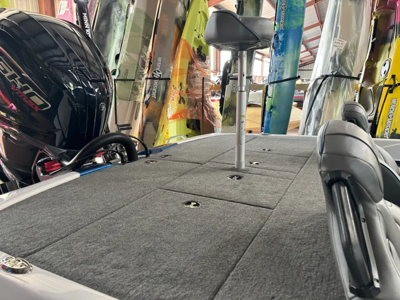 Slide: The Image of Skeeter ZXR20 2024 - 7