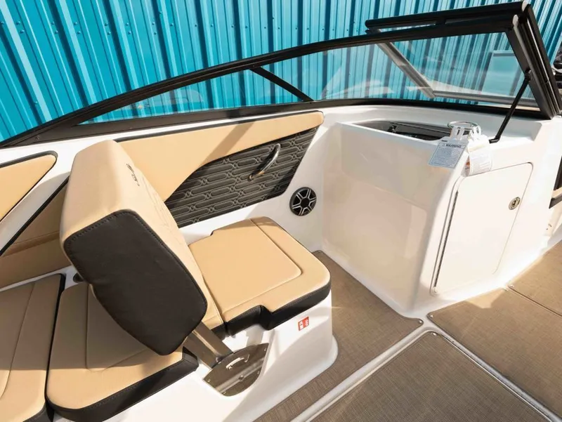 Slide: The Image of Sea Ray SPX 210 2026 - 10