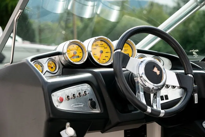 Slide: The Image of MasterCraft X-45 2005 - 12