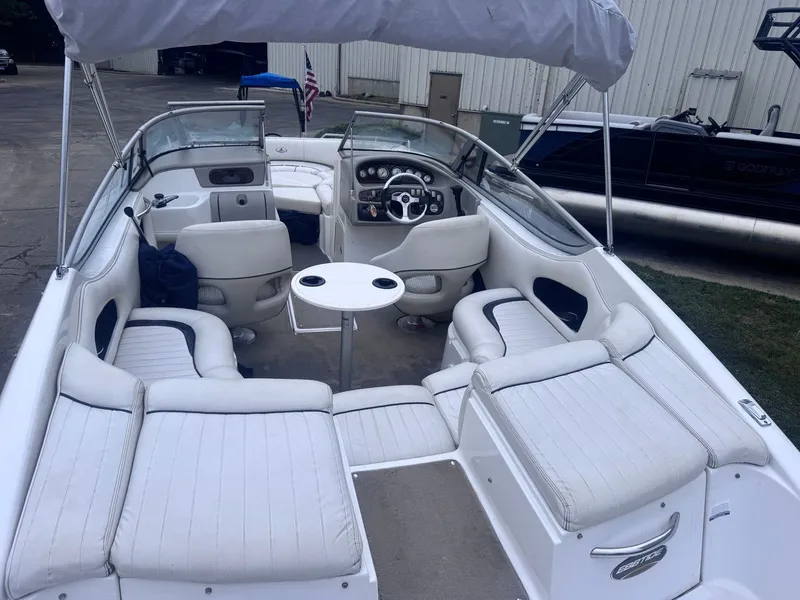 Slide: The Image of Ebbtide 2300 Mystique 2004 - 14