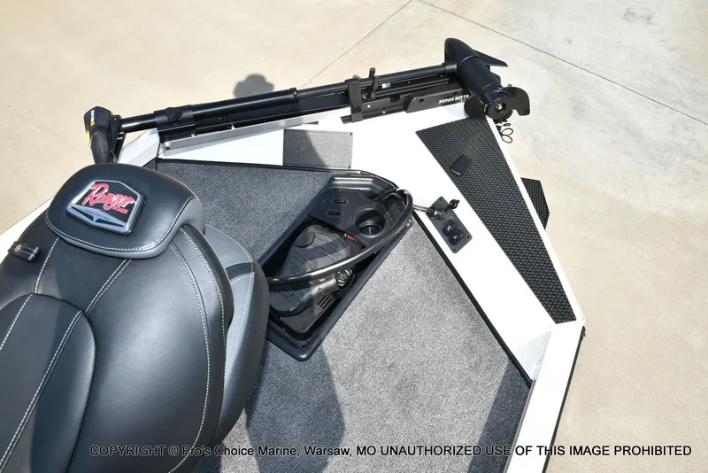 Slide: The Image of Ranger RT188 w/115HP Mercury Pro-XS 2026 - 11