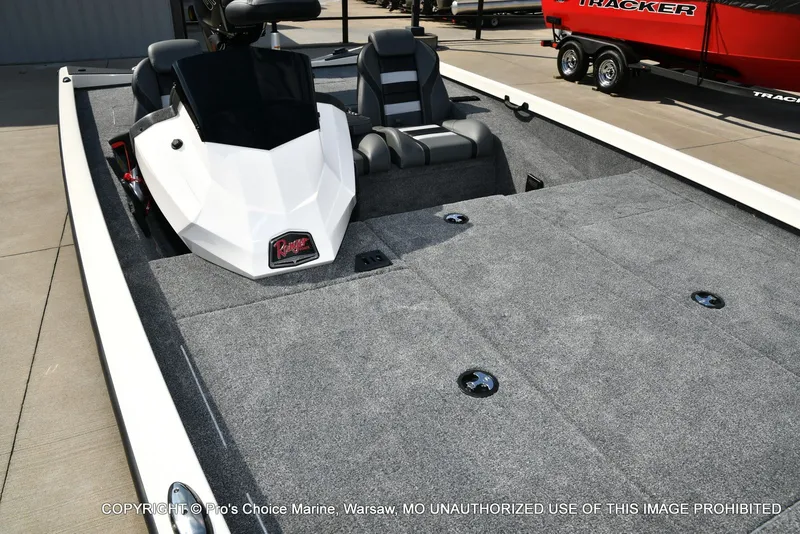 Slide: The Image of Ranger RT188 w/115HP Mercury Pro-XS 2026 - 27