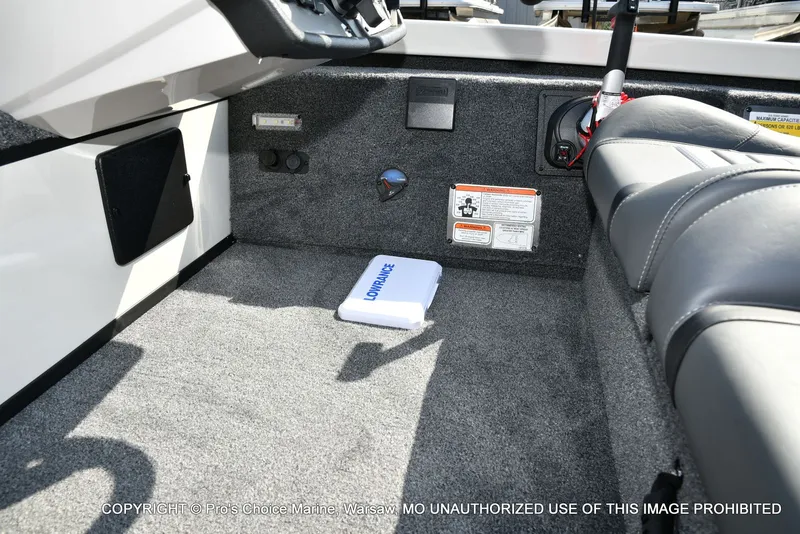 Slide: The Image of Ranger RT188 w/115HP Mercury Pro-XS 2026 - 36