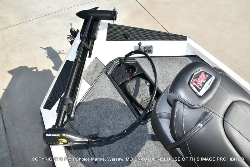 Slide: The Image of Ranger RT188 w/115HP Mercury Pro-XS 2026 - 39