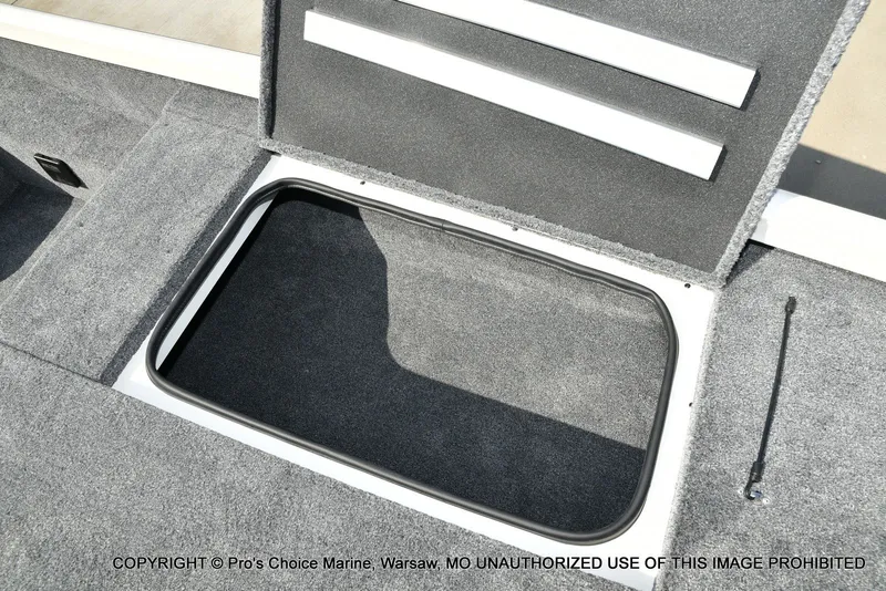 Slide: The Image of Ranger RT188 w/115HP Mercury Pro-XS 2026 - 50