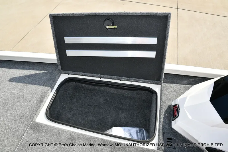 Slide: The Image of Ranger RT188 w/115HP Mercury Pro-XS 2026 - 51