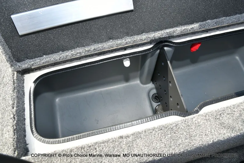 Slide: The Image of Ranger RT188 w/115HP Mercury Pro-XS 2026 - 54