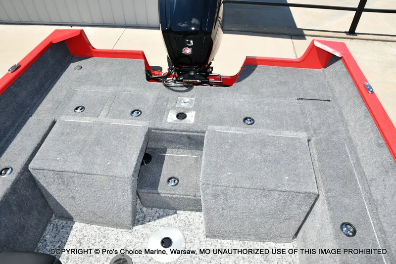 Slide: The Image of Tracker Pro Guide V-175 Combo 2026 - 14