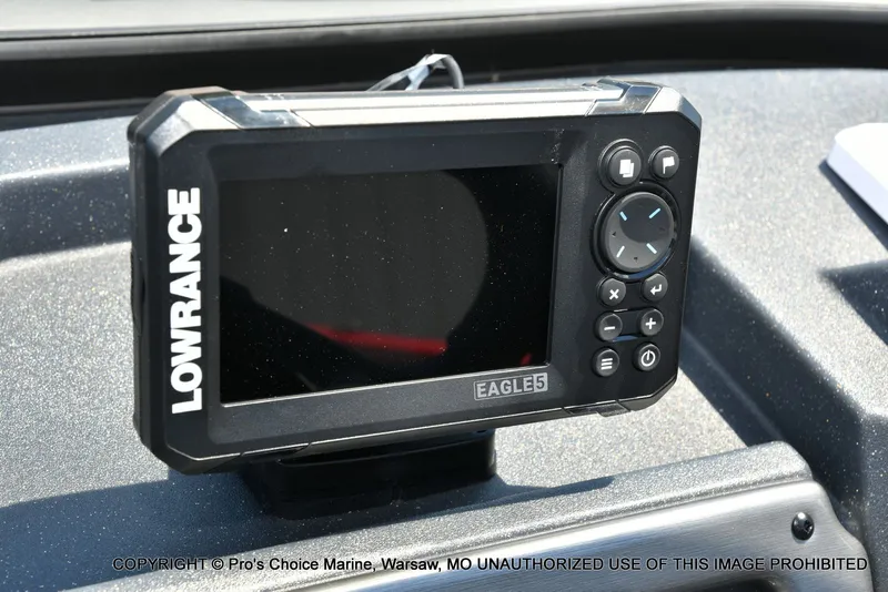 Slide: The Image of Tracker Pro Guide V-175 Combo 2026 - 40