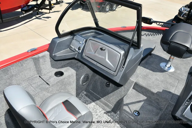 Slide: The Image of Tracker Pro Guide V-175 Combo 2026 - 42