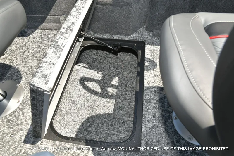 Slide: The Image of Tracker Pro Guide V-175 Combo 2026 - 48