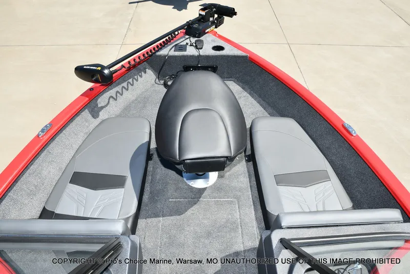 Slide: The Image of Tracker Pro Guide V-175 Combo 2026 - 50