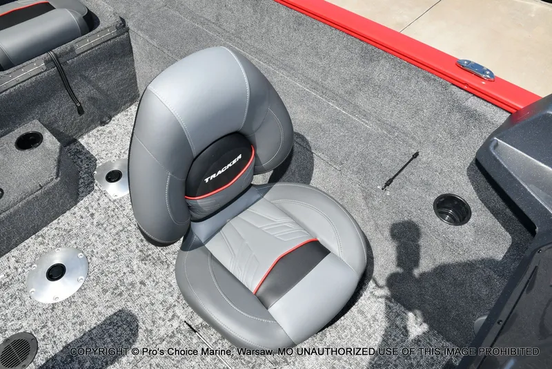 Slide: The Image of Tracker Pro Guide V-175 Combo 2026 - 64