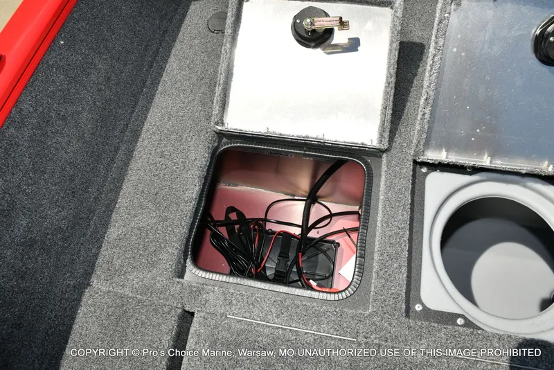 Slide: The Image of Tracker Pro Guide V-175 Combo 2026 - 75