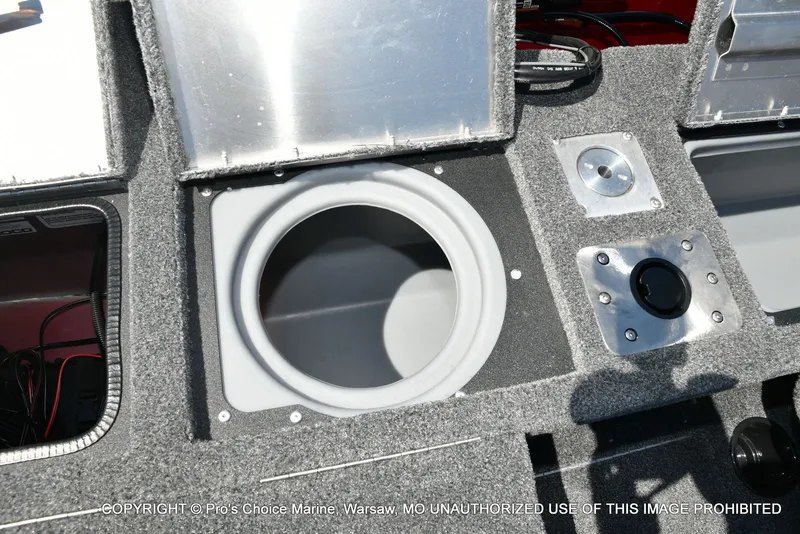 Slide: The Image of Tracker Pro Guide V-175 Combo 2026 - 77