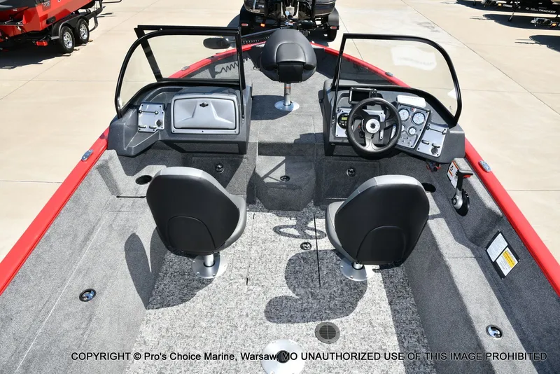 Slide: The Image of Tracker Pro Guide V-175 Combo 2026 - 8